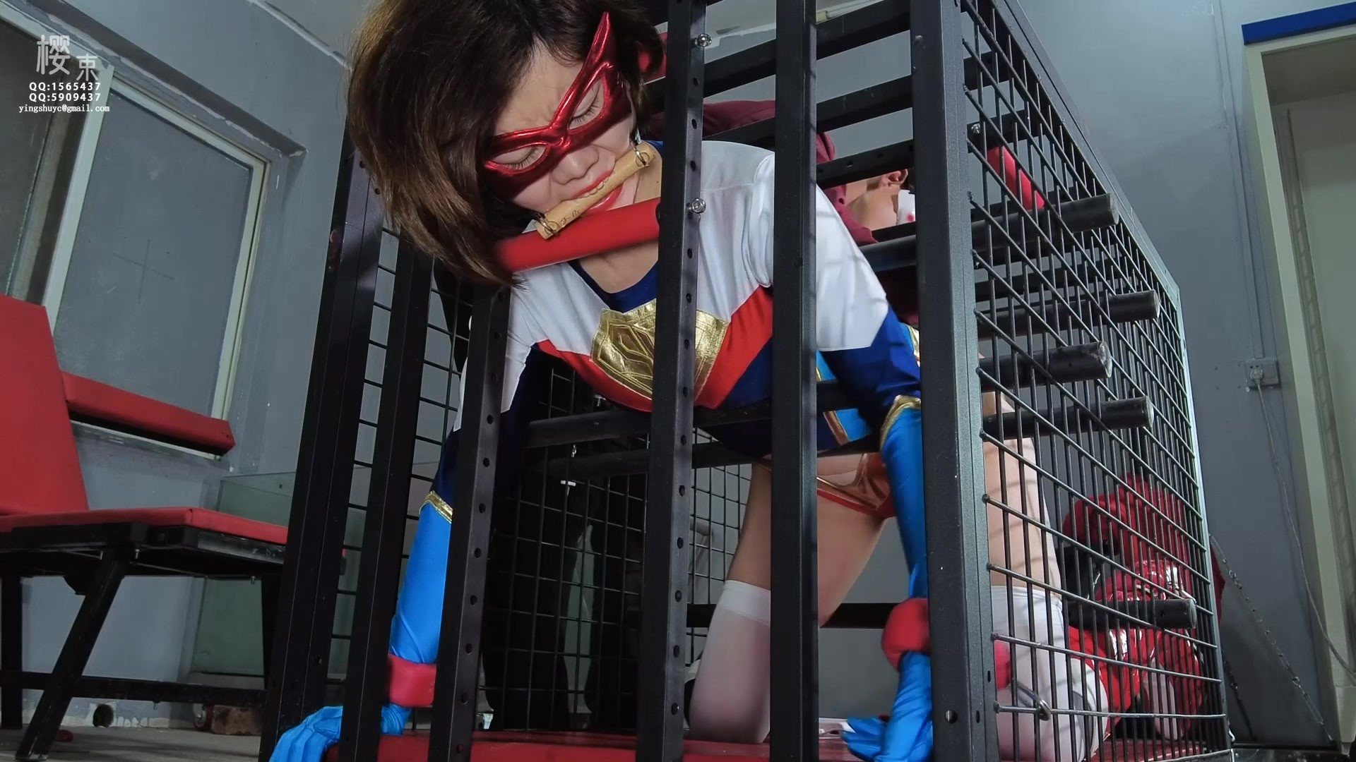 Featured image of post 【樱束原创】《笼中女超人》女超人被反派阴招制服后固定笼中囚禁羞辱折磨驯化！跳D棒棒震穴强G羞辱！炮机强力输出！强迫她屈服叫主人！向主人屈辱求饶！
