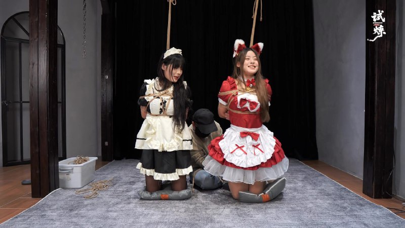 #试炼工作室 希希曼尼双人单腿跪吊缚+郊狼+SP口水直流眉头紧皱下载地址