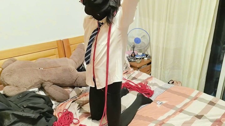 #小自白 自缚人形犬，但自缚完成后被助手抓住狠狠玩弄.mp4