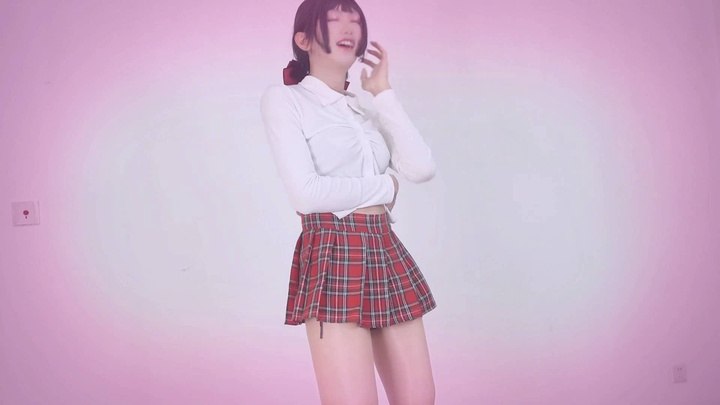 #面具男 青酱化身伪娘侦探叶语嫣落入圈套，在眉药的催请下，居然选择这种模式来通关？那他能完成这关挑战么？.mp4