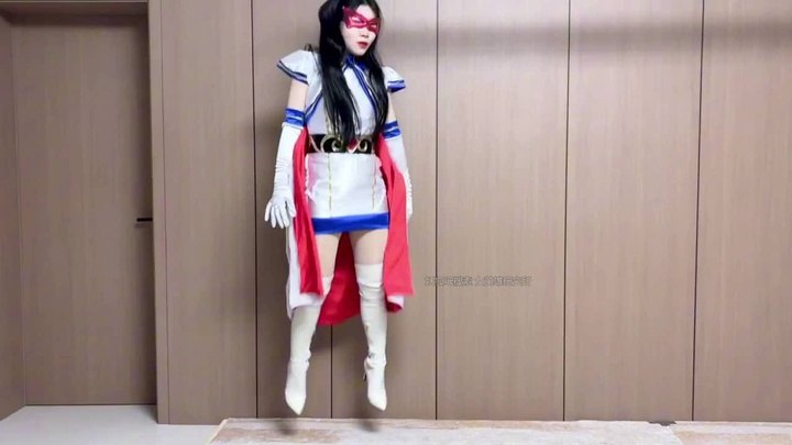 #云雀 魔法女战士冯迪妮虚弱战败被脱战衣 HL029.mp4