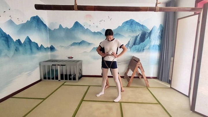 #秦韵绳屋 思思的指压板与首次悬吊.mp4